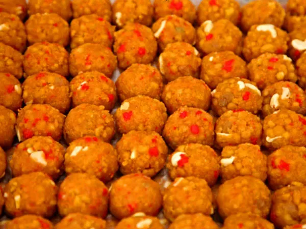 बीजेपी ने 1001 किलो लड्डू बनवाया, जीत के जश्न की तैयारी पूरी