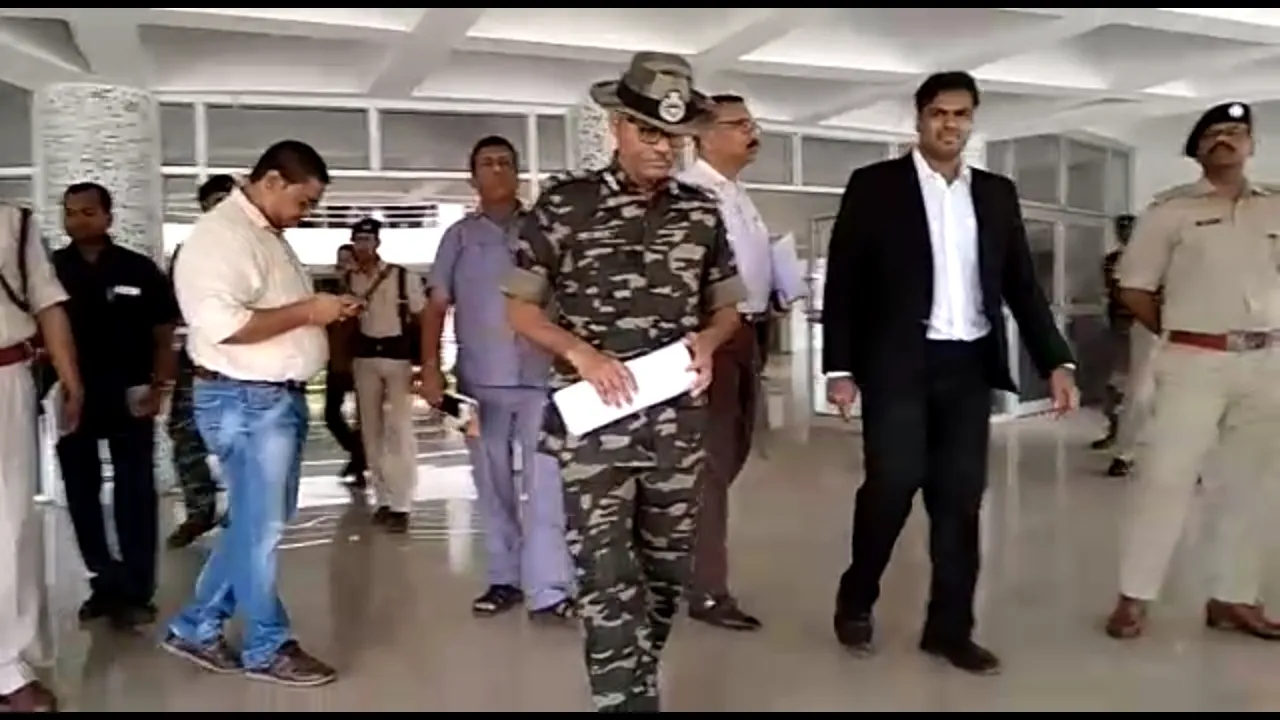 प्रधानमंत्री 6 मई को चाईबासा में करेंगे सभा को संबोधित, अधिकारियों ने किया सभा स्थल का निरीक्षण