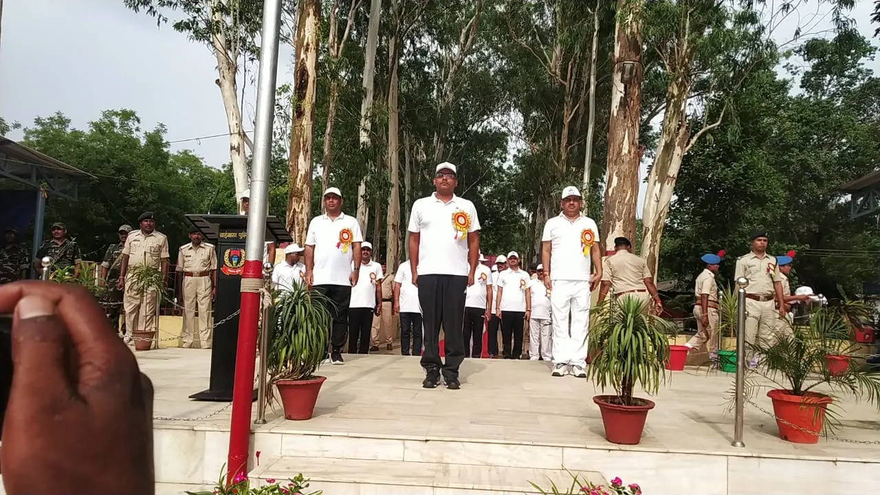 चाईबासा: जनसेवा हेतु चौबीसों घंटे कार्यरत रहते हैं पुलिस जवान: कुलदीप