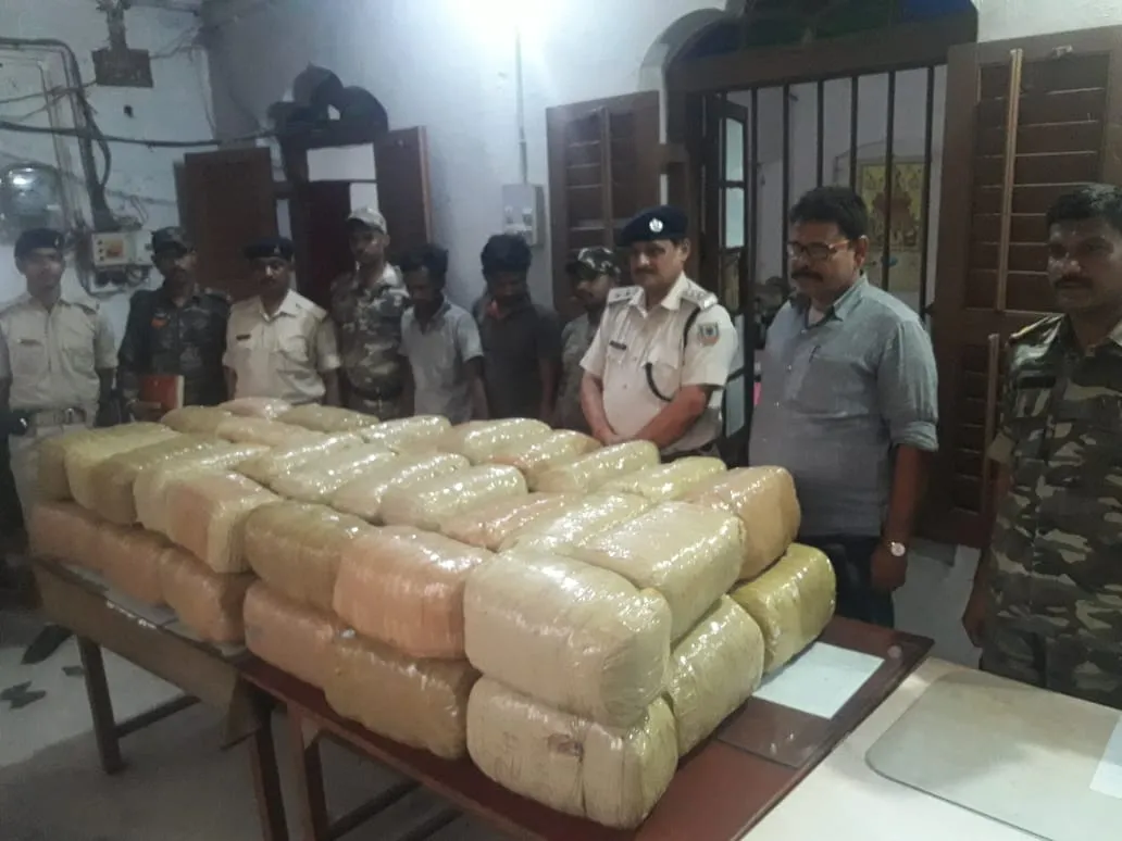 हजारीबाग: 30 लाख का गांजा जब्त