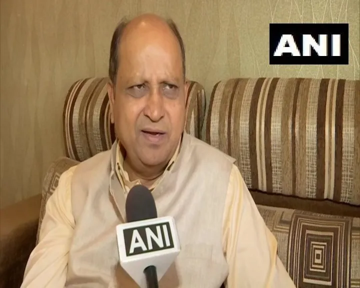 शिवसेना नेता ने भागवत से गडकरी को सरकार गठन के लिए मध्यस्थ बनाने की मांग की