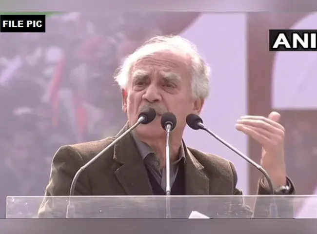 प्रख्यात पत्रकार व पूर्व मंत्री अरुण शौरी तबीयत बिगड़ने के बाद अस्पताल में भर्ती