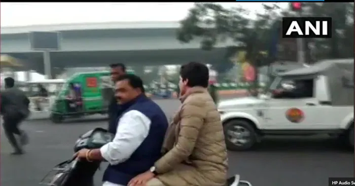 प्रियंका गांधी ने यूपी पुलिस पर लगाया  बदसलूकी का आरोप, गिरफ्तार पूर्व आइपीएस के परिजन के घर पहुंचीं