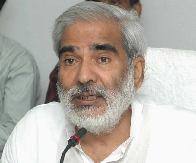 लालू से मिलने रिम्स पहुंचे राजद नेता रघुवंश प्रसाद सिंह