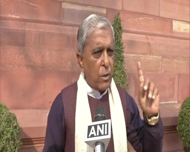 ओवैसी में जिन्ना का डीएनए, वो देश के टुकड़े-टुकड़े करना चाहते हैं : भाजपा सांसद