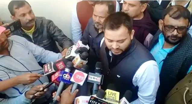 तेजस्वी मिले अपने पिता लालू से, दिल्ली चुनाव में पराजित भाजपा पर जमकर साधा निशाना