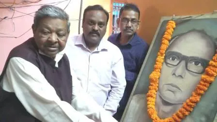 सीपीआइ ने मनाया मजरुल हसन खां का 48वां शहादत दिवस