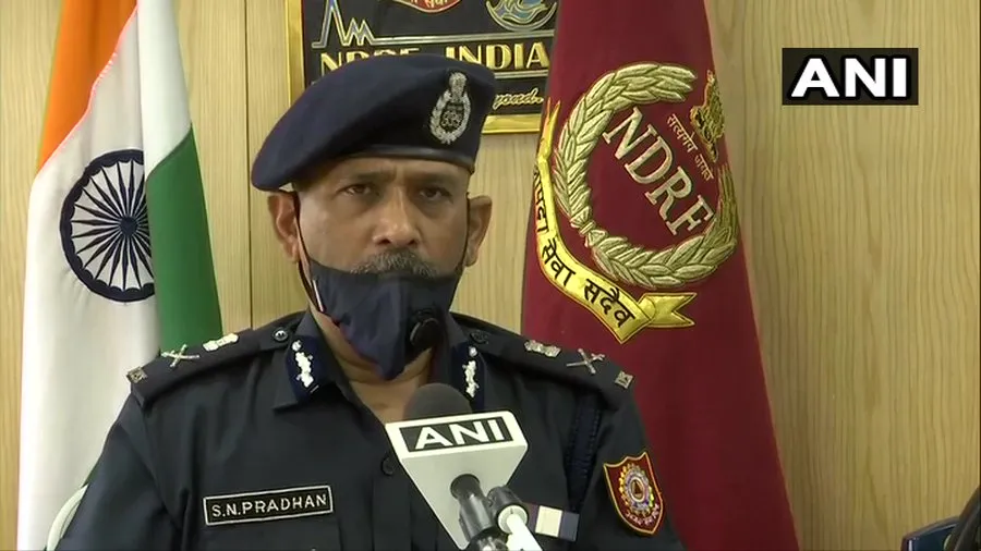 #CycloneAmphan अम्फान चक्रवात से ओडिशा से ज्यादा पश्चिम बंगाल को नुकसान, तसवीरों और वीडियो में देखिए कैसा है मंजर