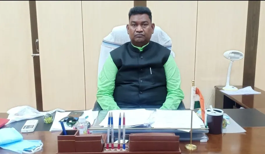 रांची के अखबार : मंत्री भोक्ता ने नियमों का पालन किए बिना मनाया जन्मदिन, MLA अकेला ने मजिस्ट्रेट को कहा औकात में रहो