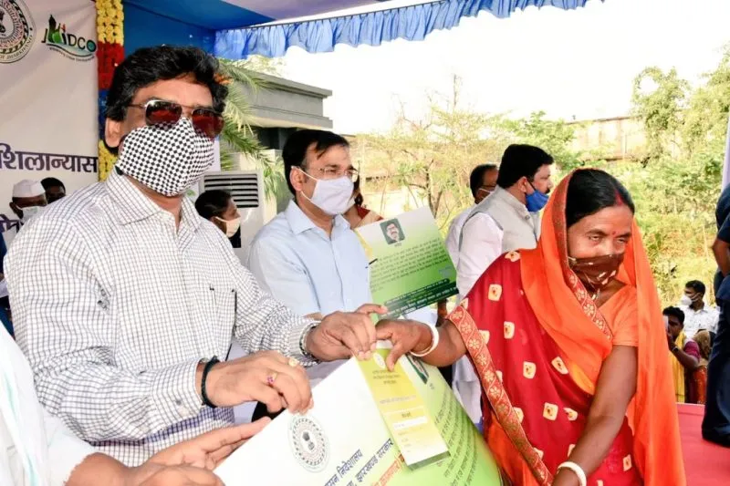 रांची के अखबार : हेमंत बोले केंद्र से छीन कर लेंगे अपना हक, आर्थिक नाकेबंदी की चेतावनी