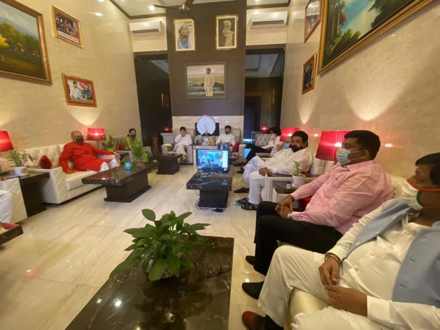 बिहार विधानसभा चुनाव में अकेले कूद सकती है चिराग पासवान की लोजपा, संसदीय बोर्ड की अहम बैठक जारी