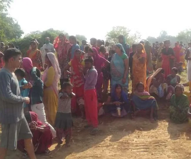 दो मासूम भाइयों का शव कुआं से बरामद, आक्रोशित ग्रामीणों ने किया सड़क जाम