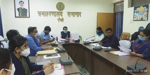 वन अधिनियम के तहत नये पट्टा सृजन करने का उपायुक्त छवि रंजन ने दिया निर्देश