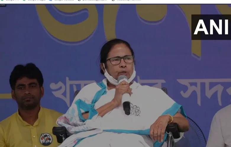 मोदी ने बांग्लादेश जाकर किया आचार संहिता का उल्लंघन, चुनाव आयोग में करूंगी शिकायत : ममता बनर्जी