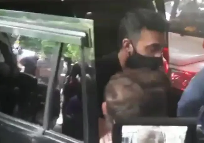 पोर्न फिल्म निर्माण के आरोप में गिरफ्तार राज कुंद्रा की रिमांड अवधि अदालत ने 14 दिन बढाई