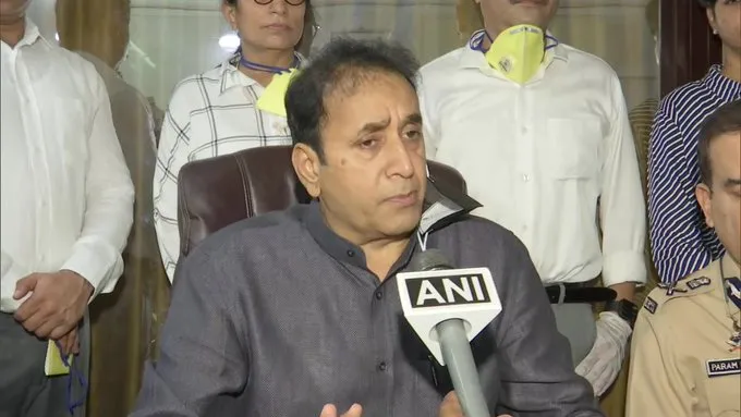 प्रवर्तन निदेशालय ने महाराष्ट्र के पूर्व गृह मंत्री अनिल देशमुख के खिलाफ लुकआउट नोटिस जारी किया