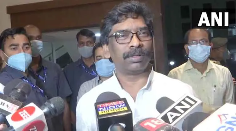 हेमंत सरकार ने कई जिलों के खनन पदाधिकारी बदले, संजीव कुमार रांची भेजे गए, देखें पूरी सूची