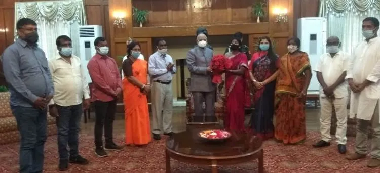 राँची नगर निगम की मेयर ने महाधिवक्ता के राय के विरोध में राज्यपाल को सौंपा ज्ञापन