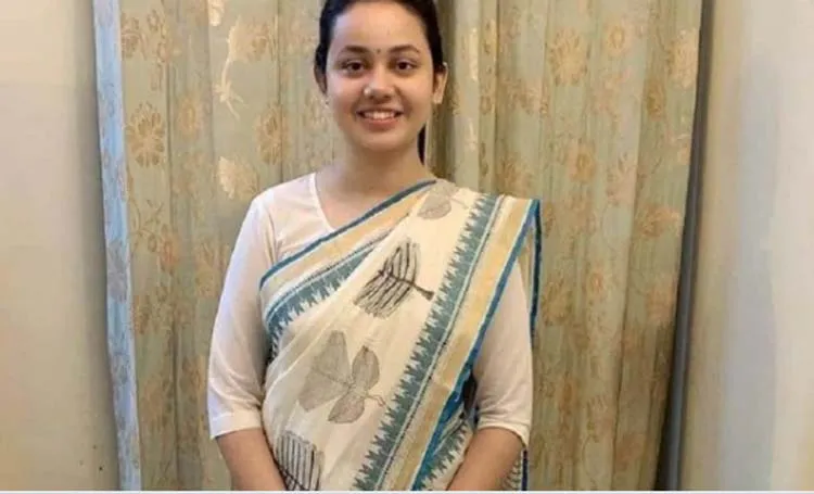 2016 की टॉपर टीना डाबी की बहन रिया डाबी भी आइएएस में हुई सफल, आया 15वां रैंक