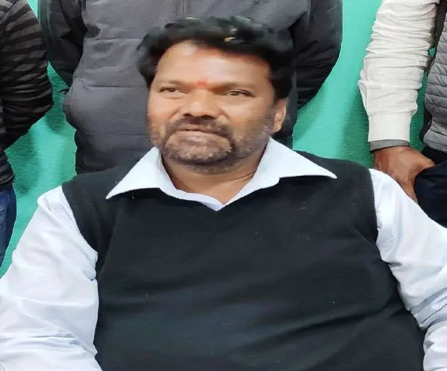 झारखंड : नौवीं से 12वीं तक के छात्रों को अगले सत्र के लिए मु्फ्त मिलेगी किताब-पोशाक