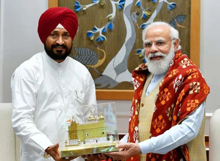 पंजाब के मुख्यमंत्री चरणजीत सिंह चन्नी ने की की पीएम मोदी से भेंट, कृषि कानून रद्द करने की रखी मांग