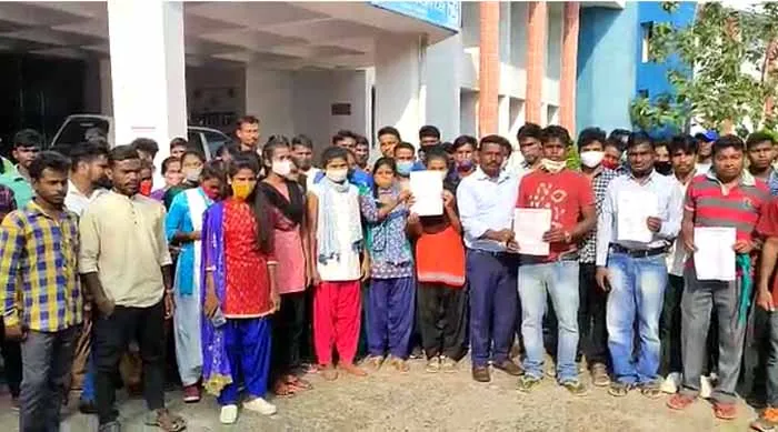 दुमका : संताल जनजाति पर केंद्रित आपत्तिजनक गजल यू ट्यूब चैनल पर अपलोड करने के खिलाफ कार्रवाई की मांग