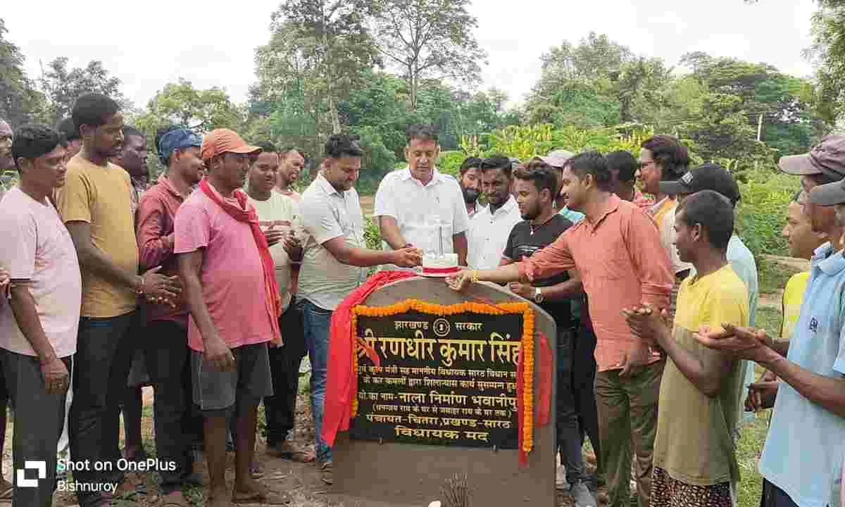 देवघर: विधायक रणधीर सिंह ने किया दर्जनों योजनाओं का शिलान्यास एवं उदघाटन