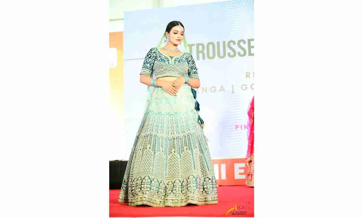 Ranchi News: एक्सपो उत्सव के दूसरे दिन ग्राहकों की उमड़ी भीड़, जमकर हो रही खरीदारी