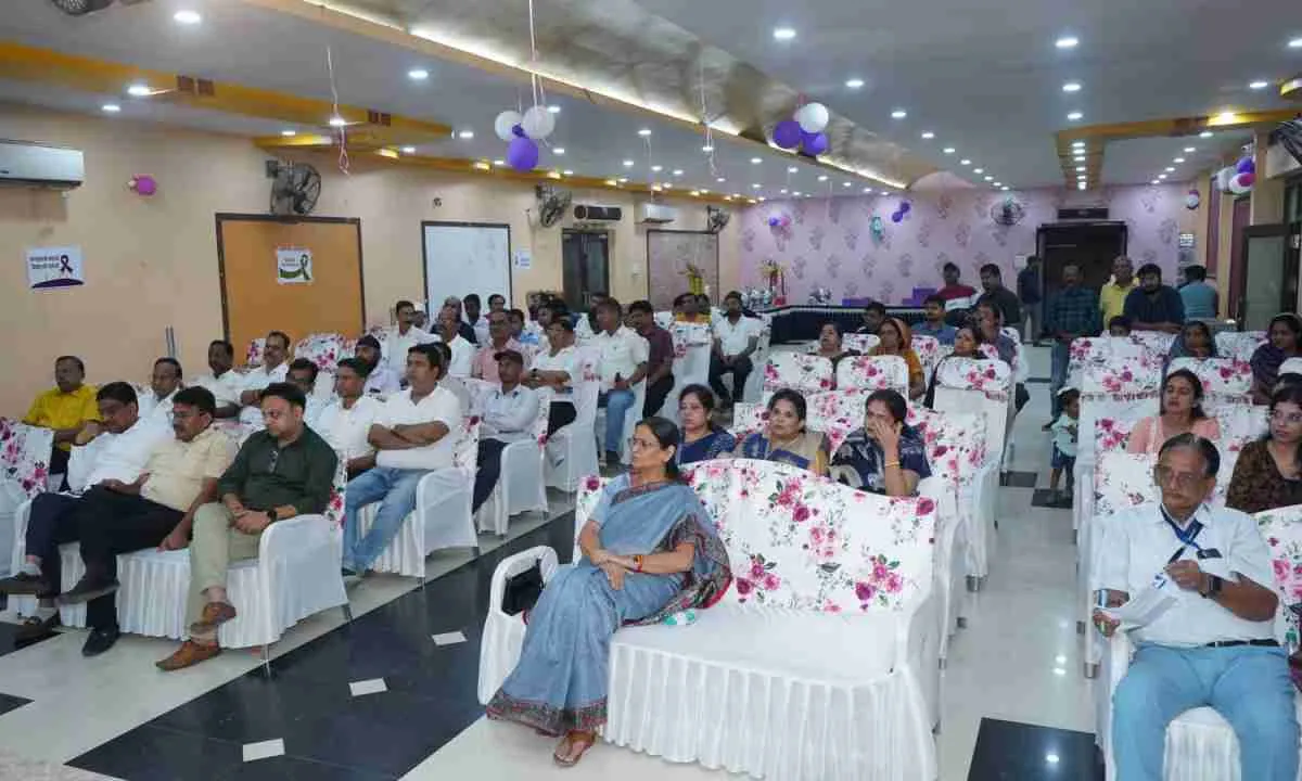 Koderma News: आवर हैप्पी फैमिली ट्रस्ट के पदस्थापना समारोह का शिव वाटिका में आयोजन