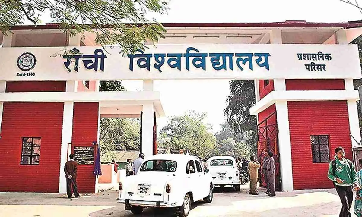 Ranchi News: राज्यपाल और मुख्यमंत्री से मिले आरयू के अतिथि शिक्षक, न्याय की लगायी गुहार 