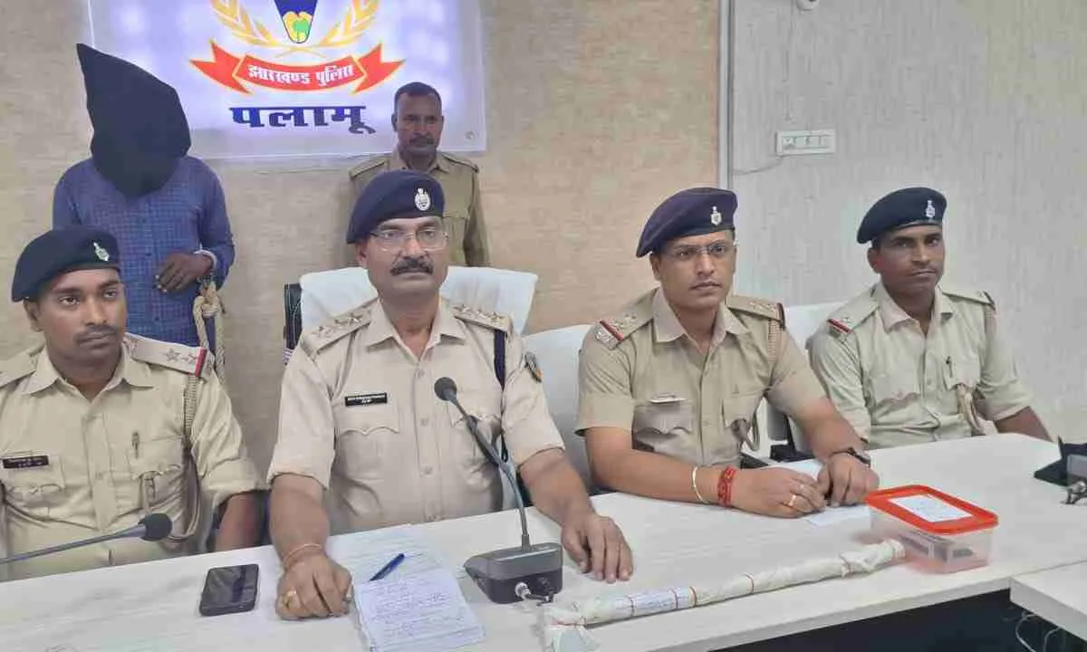 Palamu News: पूर्णाडीह टोला में हुए हत्या का पुलिस ने किया खुलासा, आरोपी गिरफ्तार 