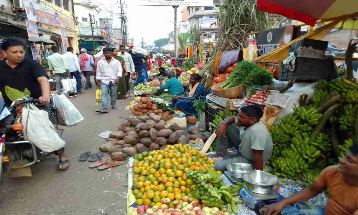 Koderma News: छठ महापर्व को लेकर हर तरफ उत्साह एवं उमंग की लहर