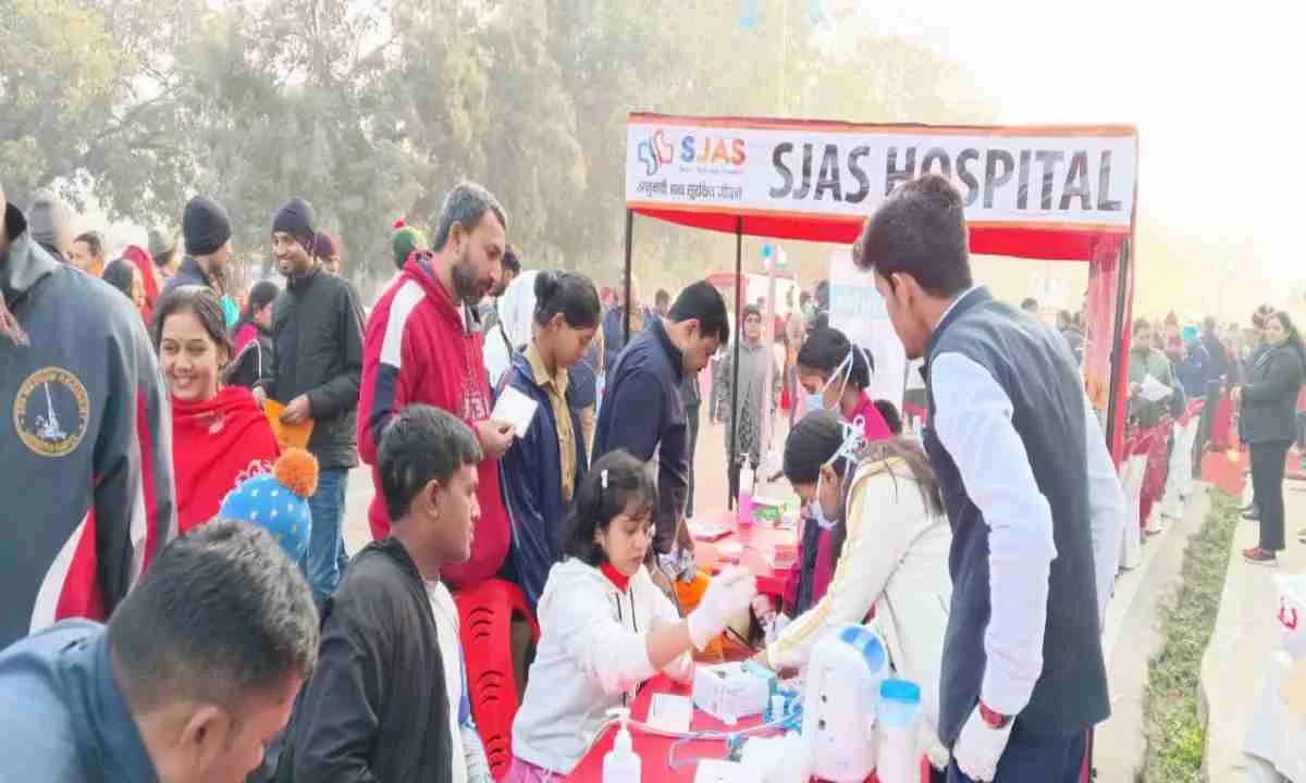 SJAS सुपर स्पेशिलिटी अस्पताल ने बोकारो के 'हैप्पी स्ट्रीट' मेला में लगाया नि:शुल्क मेडिकल कैम्प 