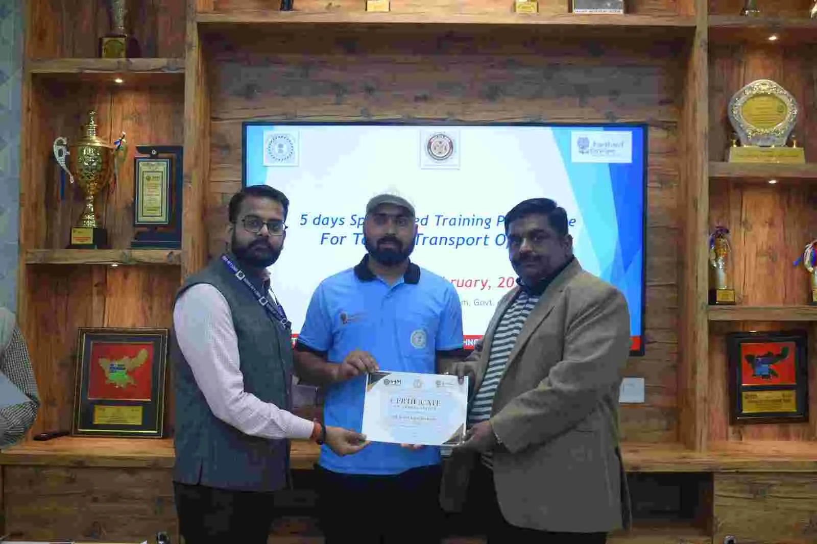 Koderma News: झारखंड पर्यटन निदेशालय के निःशुल्क 5-दिवसीय प्रशिक्षण कार्यक्रम में कोडरमा को मिला प्रथम स्थान