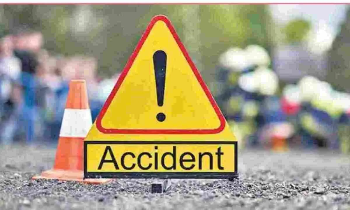 कुंभ स्नान कर लौट रहे श्रद्धालुओं की गाड़ी दुर्घटनाग्रस्त, छः की मौत