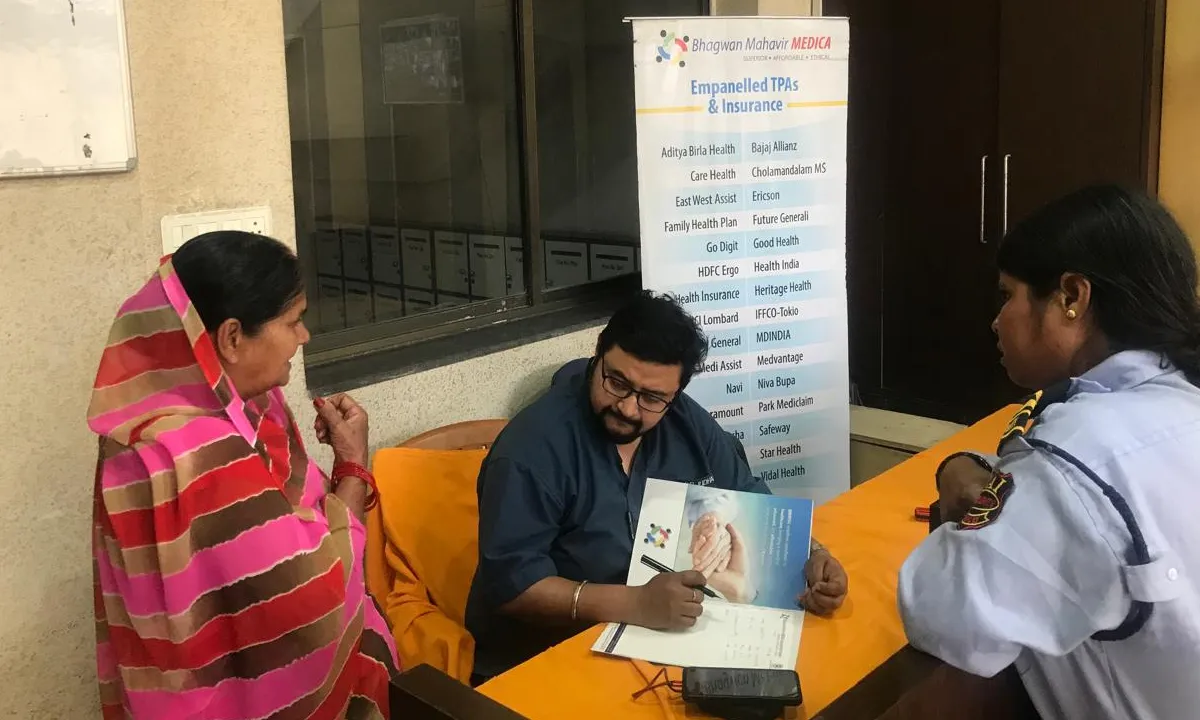 Ranchi news: मेडिका एवं भगवान महावीर हॉस्पिटल ने किया निशुल्क स्वास्थ शिविर का आयोजन 