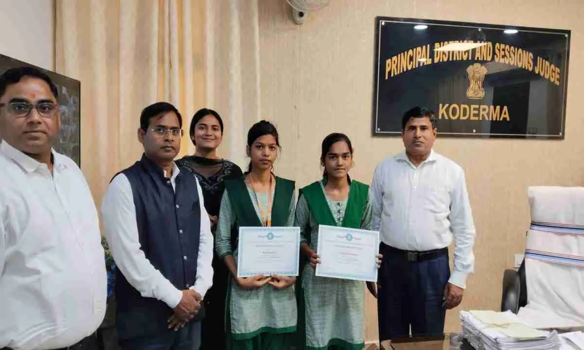 KODERMA NEWS: शिक्षा विभाग द्वारा जिला स्तर पर आयोजित  इस प्रतियोगिता में विभिन्न विद्यालयों के बच्चो ने भाग लिया