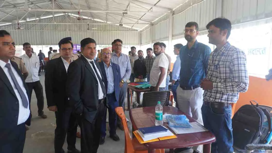 Koderma News: राष्ट्रीय लोक अदालत का आयोजन, 8897 वादों का निष्पादन