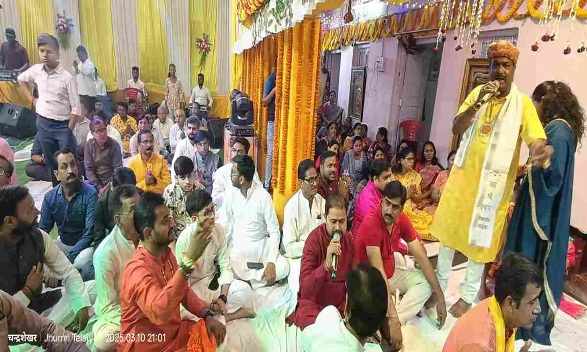 KODERMA NEWS: श्री श्याम मंदिर में भजन संध्या का आयोजन, सैकड़ों भक्त हुए शामिल