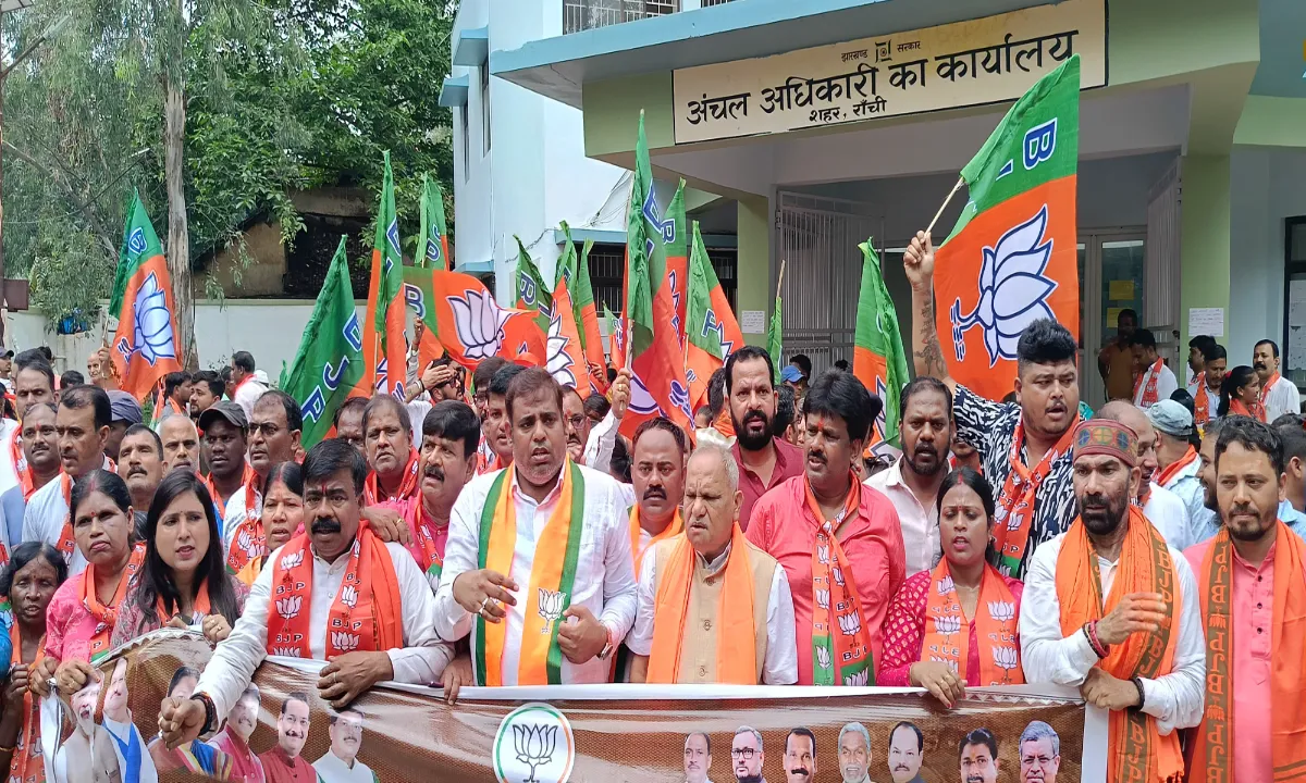 झारखंड में हर हत्या व आत्महत्या की जिम्मेदार हेमंत सरकार और पदाधिकारी: सी पी सिंह