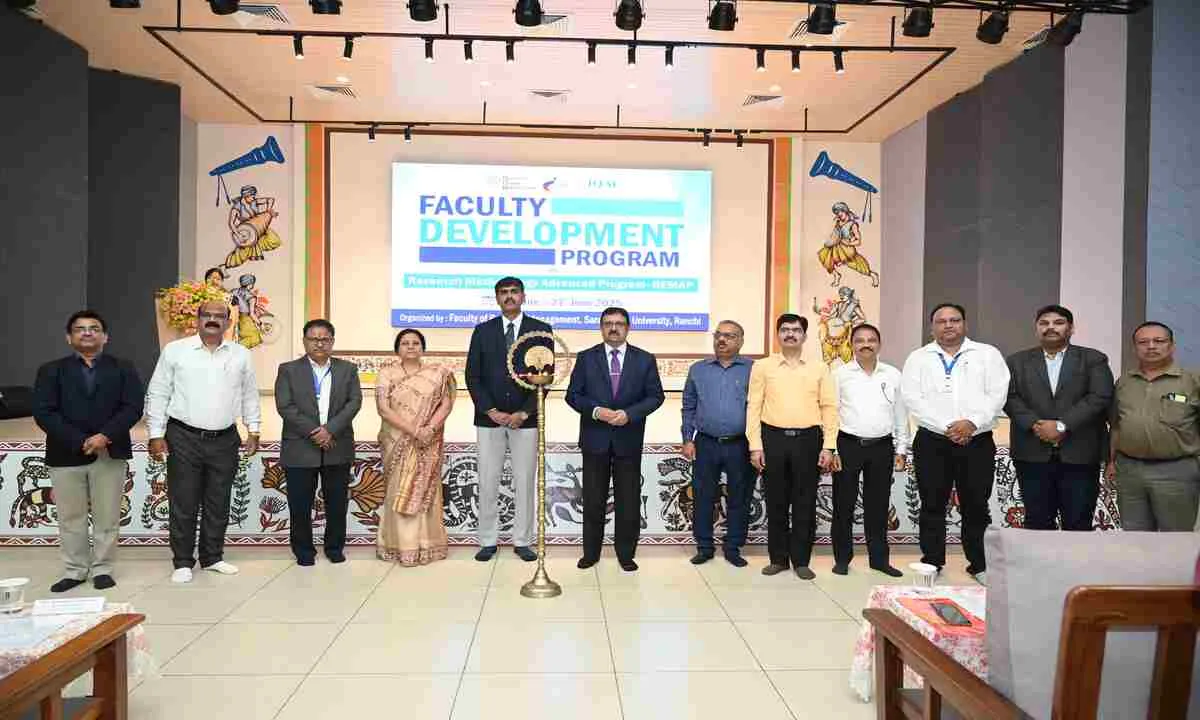 Ranchi News: एसबीयू में एफडीपी का शुभारंभ