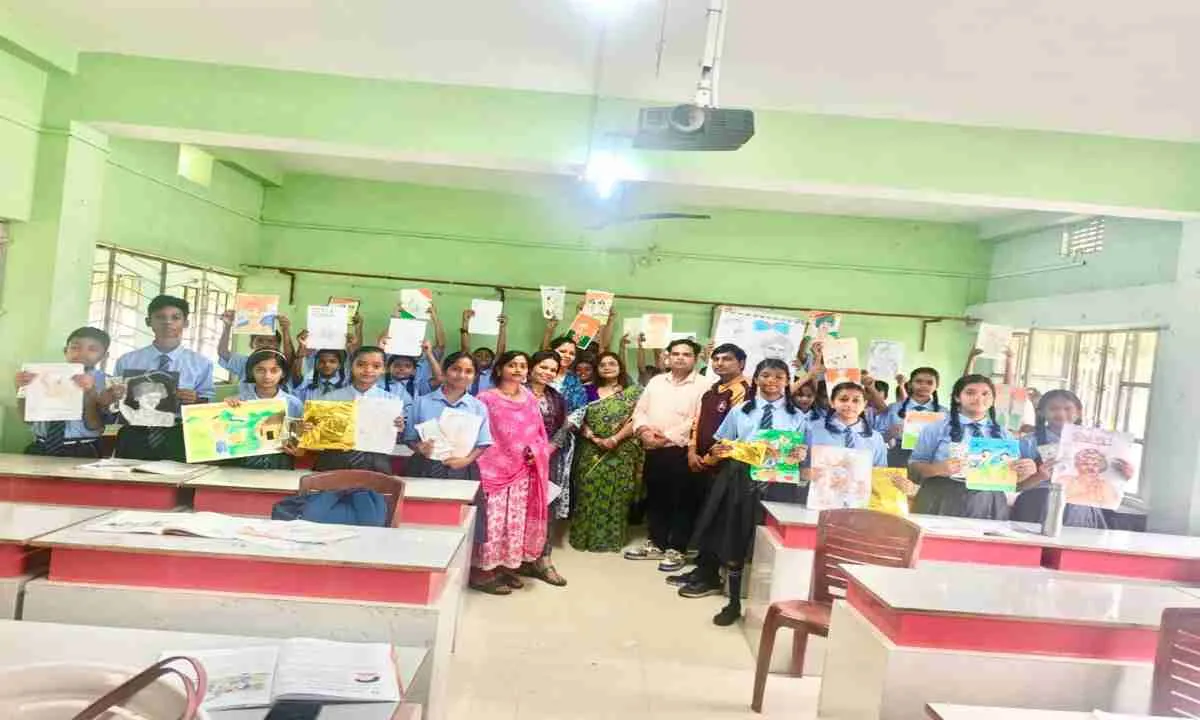 झारखंड के वीरों को बच्चों की अनोखी श्रद्धांजलि, पेंटिंग्स में उतारे महान सेनानी