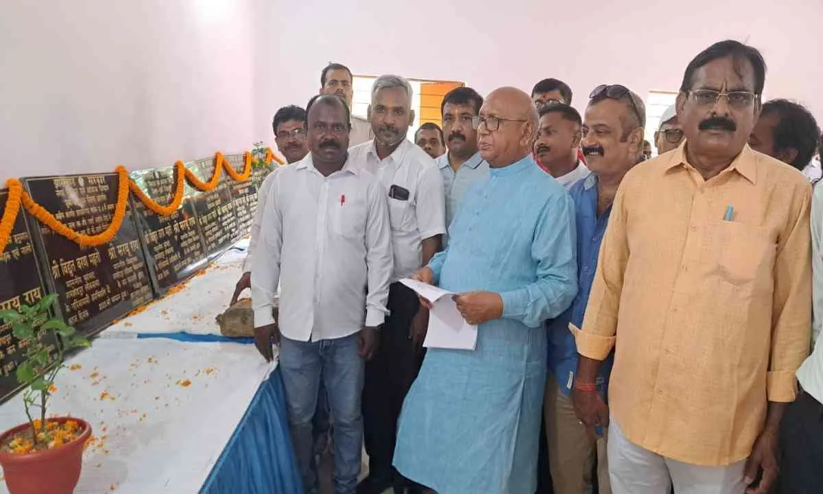 विधायक सरयू राय ने 1 करोड़ 21 लाख की 13 योजनाओं का किया शिलान्यास