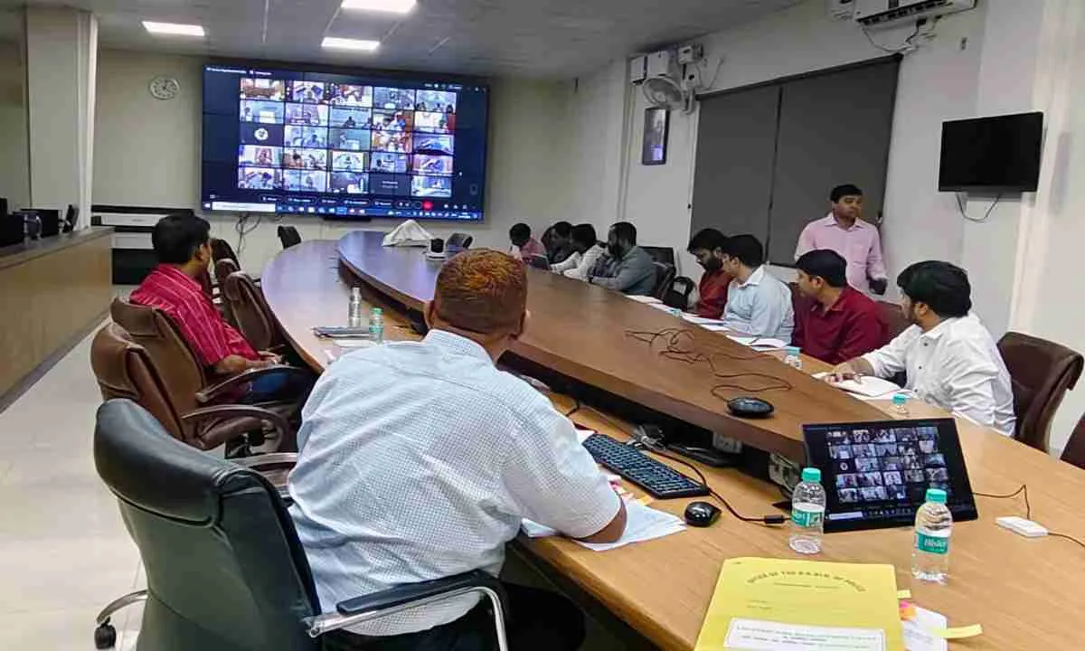 सड़क सुरक्षा पर DIG धनंजय कुमार सिंह की अध्यक्षता में राज्यस्तरीय समीक्षा बैठक आयोजित