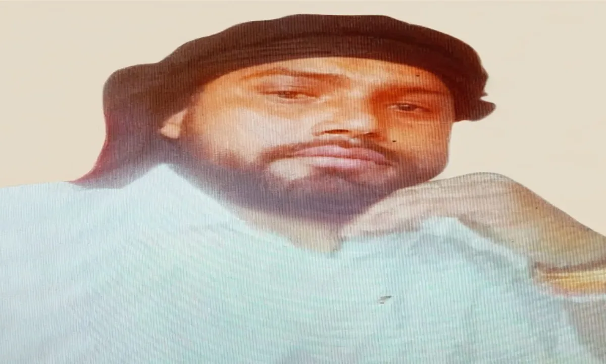 Giridih News: चेक बाउंस मामले में रविन्द्र कुमार पांडेय गिरफ्तार, श्री लंगटा बाबा स्टील की शिकायत पर हुई कार्रवाई