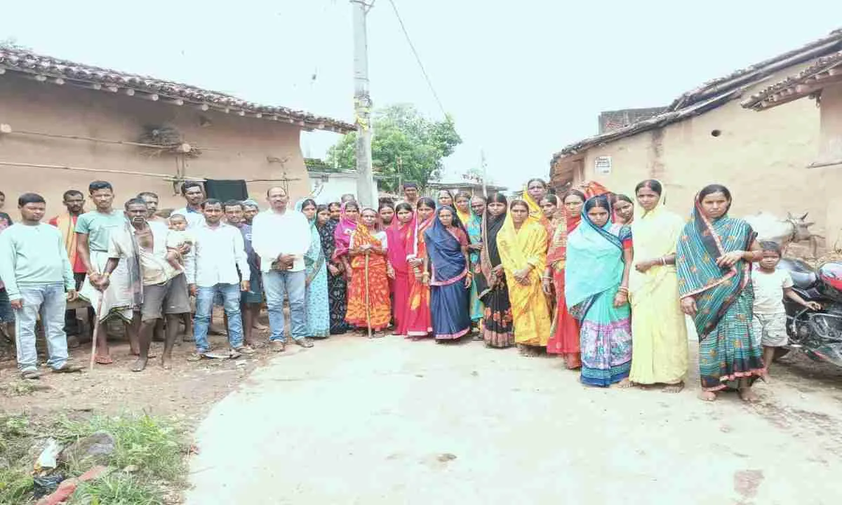 Giridih News: पीएम आवास, अबुवा अवास एवं वृद्धा पेंशन योजना से वंचित हैं कई गरीब परिवार 