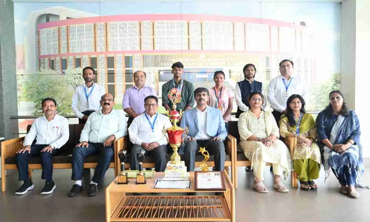 SBU के पंकज ने झारखण्ड राज्य योगासन स्पोर्ट्स चैंपियनशिप प्रतियोगिता में जीता स्वर्ण 