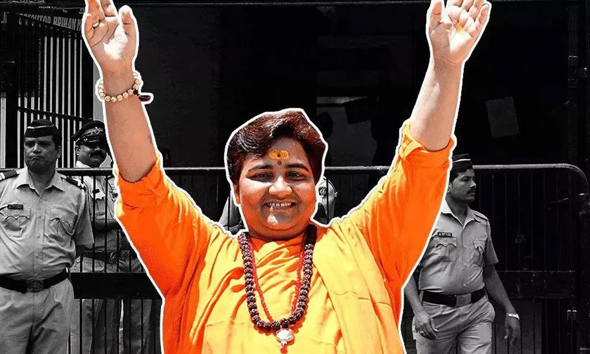 Malegaon Blast: रिहाई के बाद साध्वी प्रज्ञा का बड़ा हमला, 'भगवा नहीं, आतंकवाद का रंग हरा होता है'