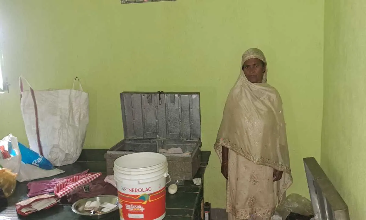 Koderma News: दो गांवों में 8 घरों से हुई चोरी, ताला तोड़ नगद और कीमती जेवरात ले गए चोर