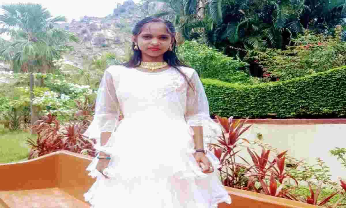 Giridih News: सर्प डंस से किशोरी की मौत गांव में छाया मातम